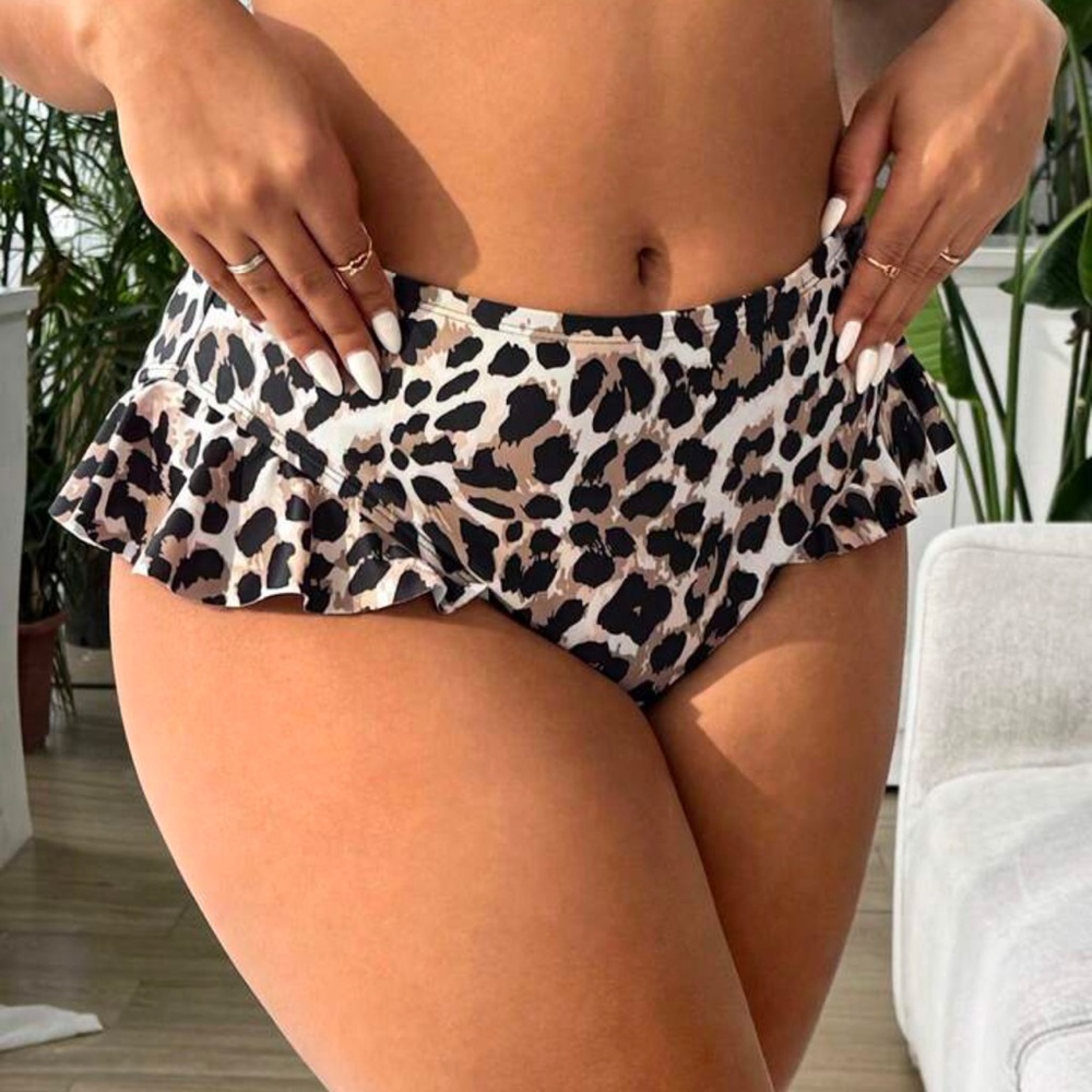 Leopard Print Ruffle Bikini Bottom - High Waisted - Picture 4 of 8